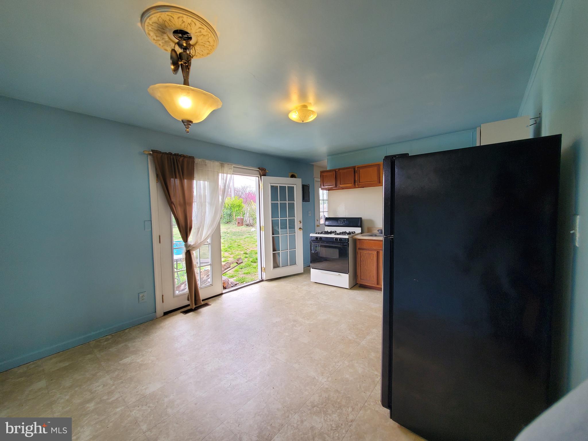 MUNROE GARDENS - Residential