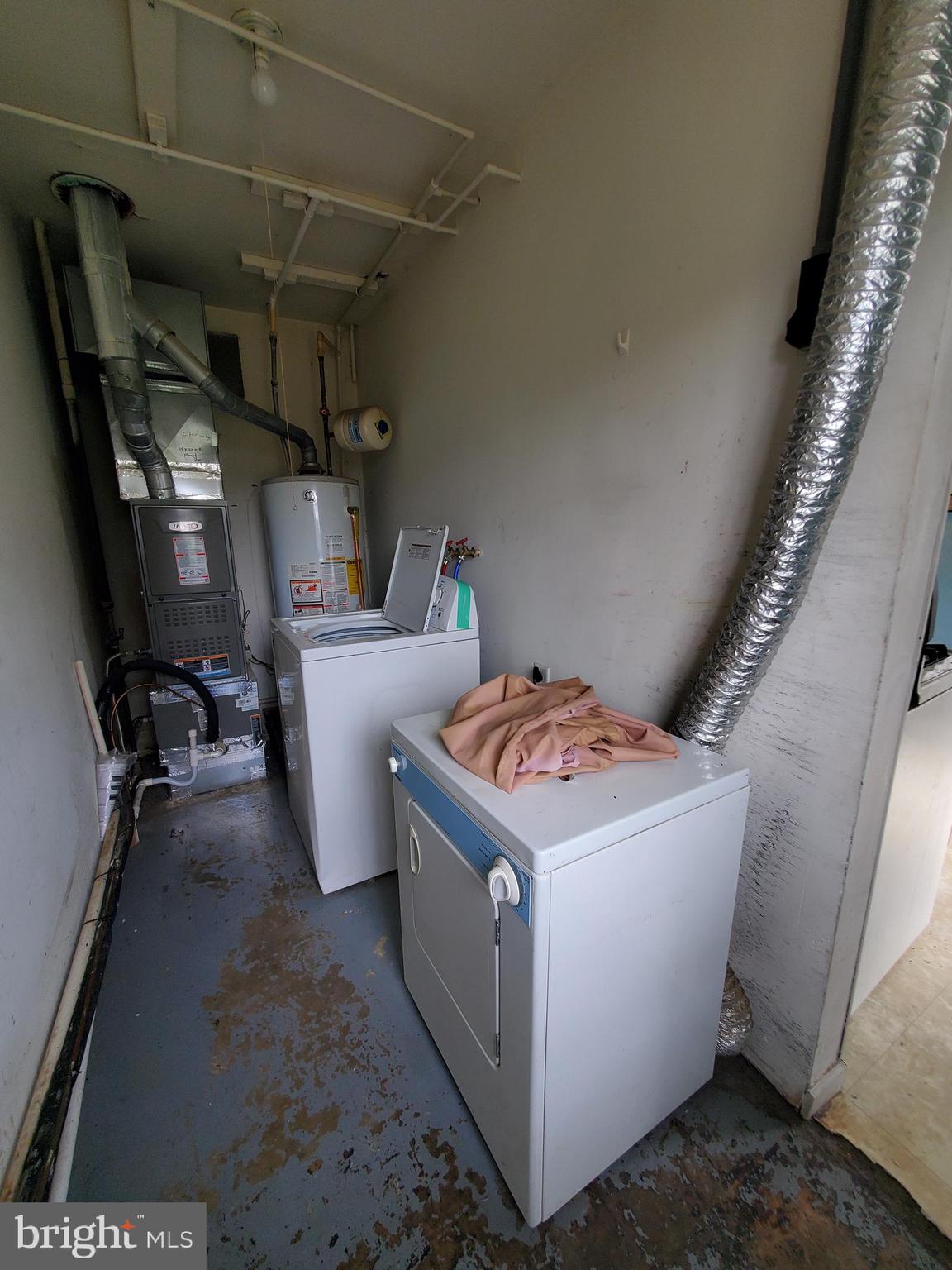 MUNROE GARDENS - Residential