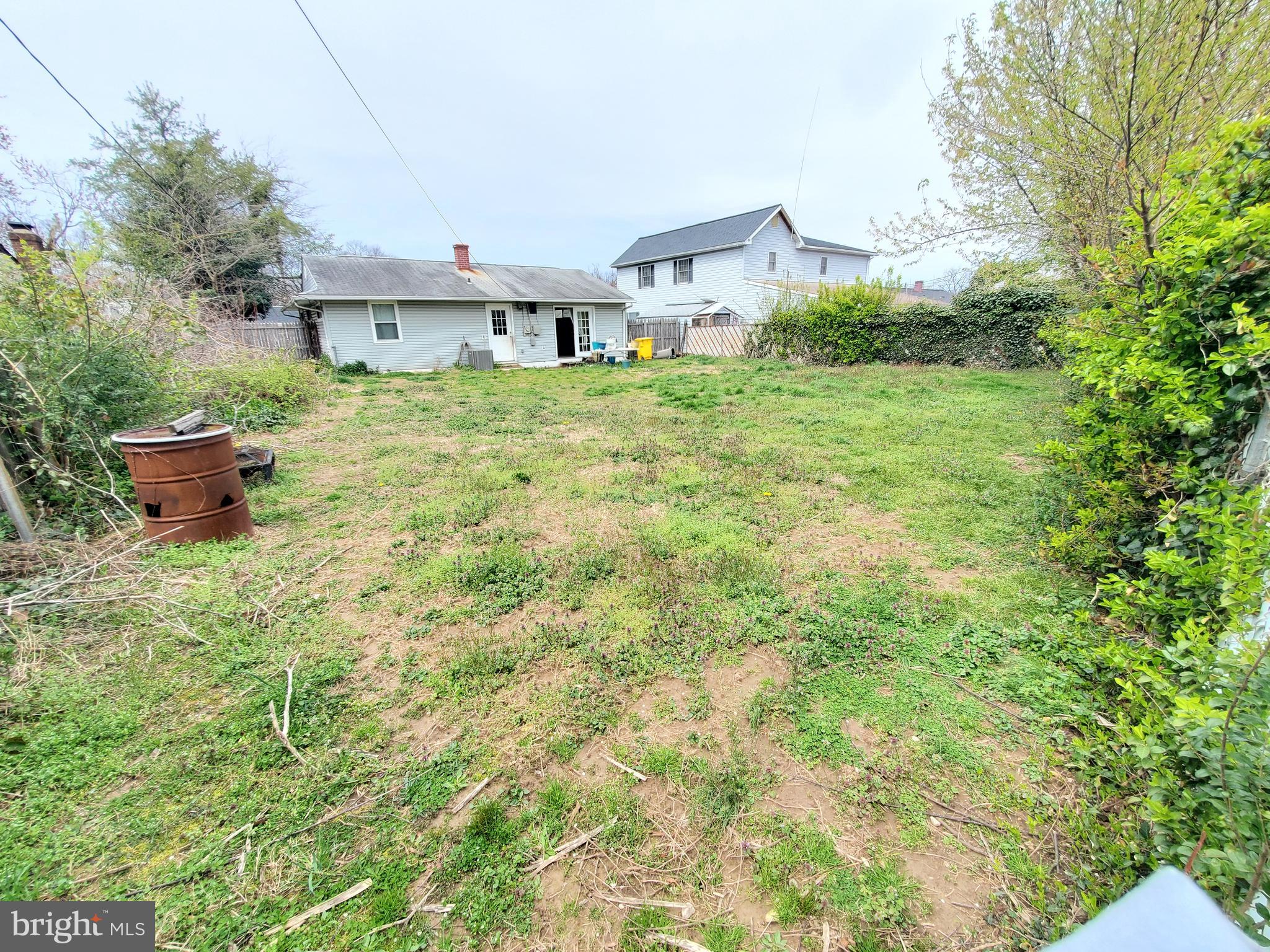 MUNROE GARDENS - Residential