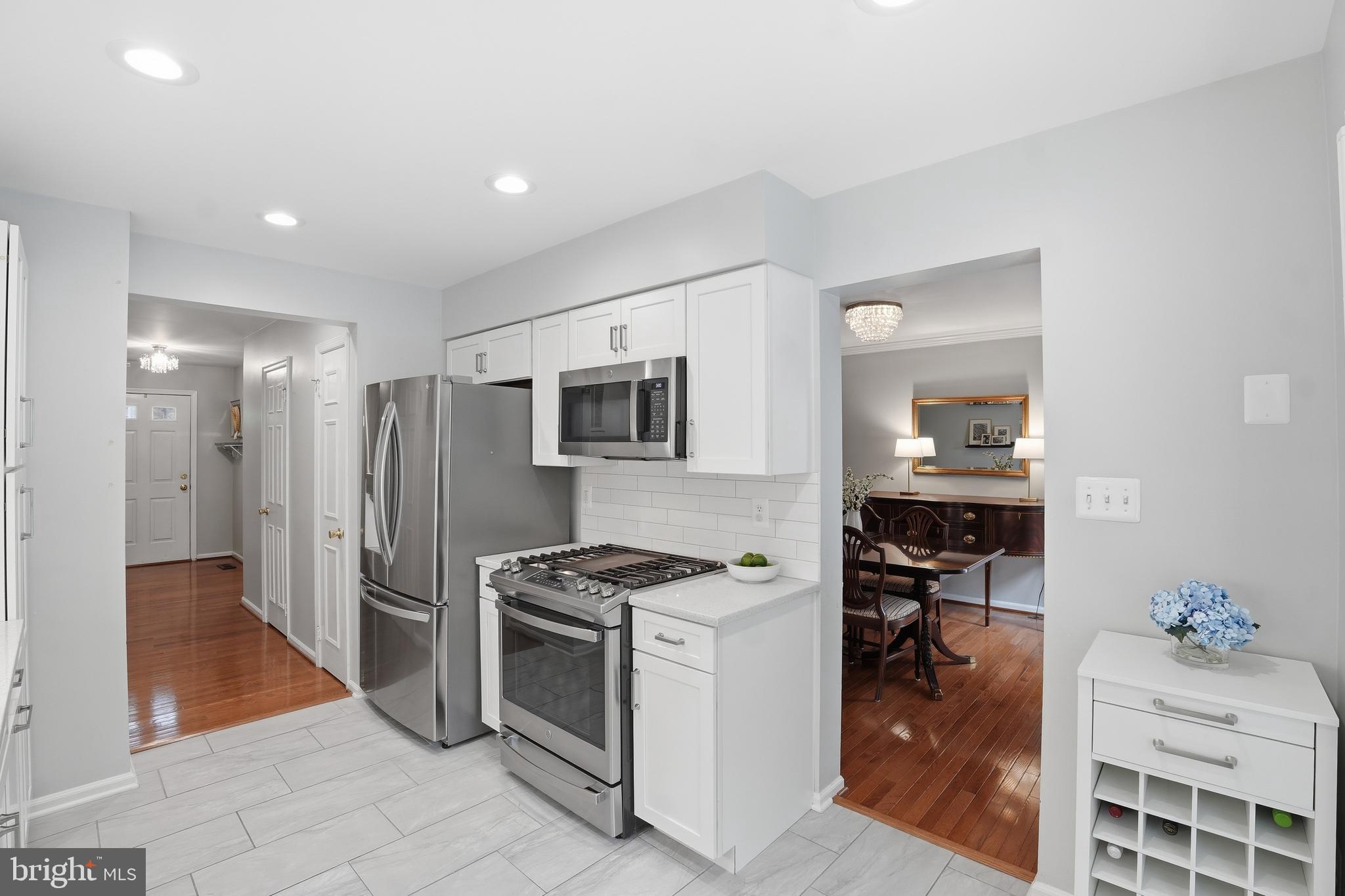 ADAMS WALK - Residential