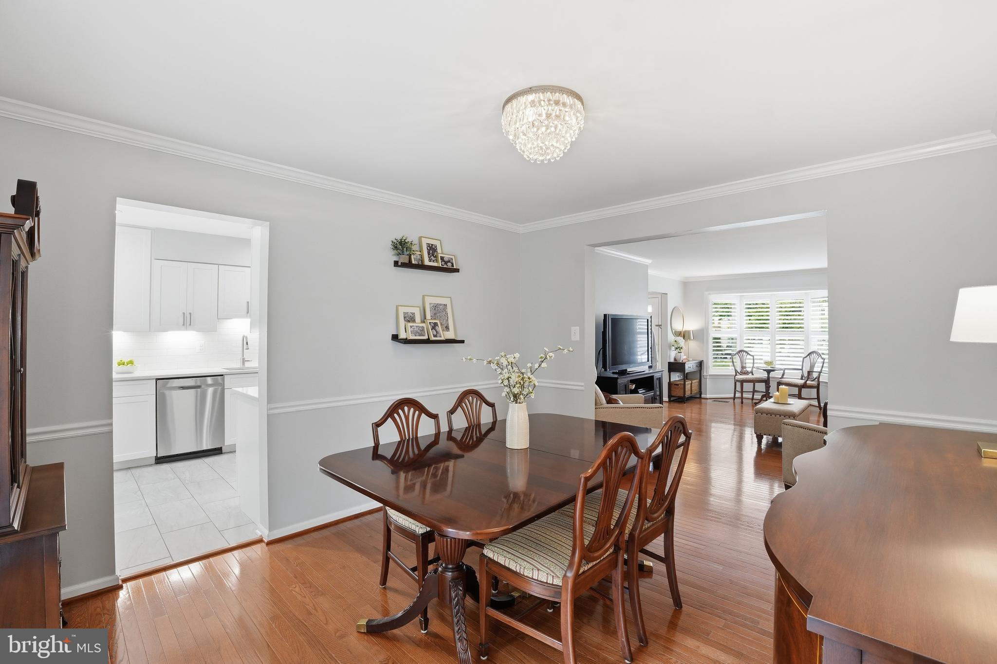 ADAMS WALK - Residential