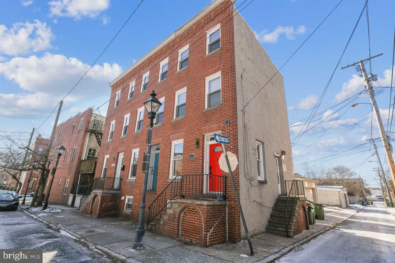 512 WARNER STREET