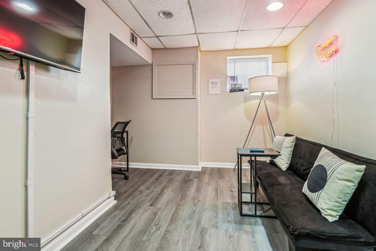 RIDGELY'S DELIGHT - Residential