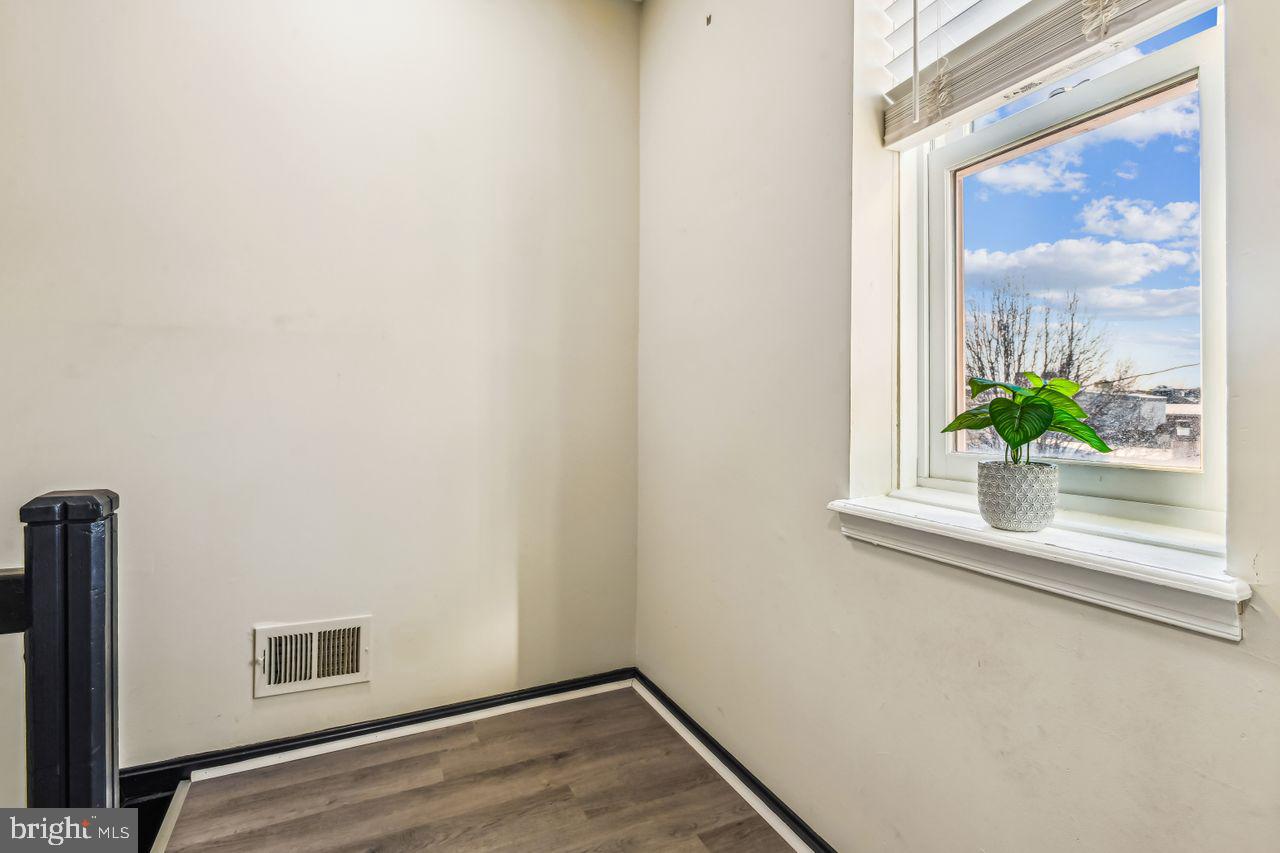 RIDGELY'S DELIGHT - Residential