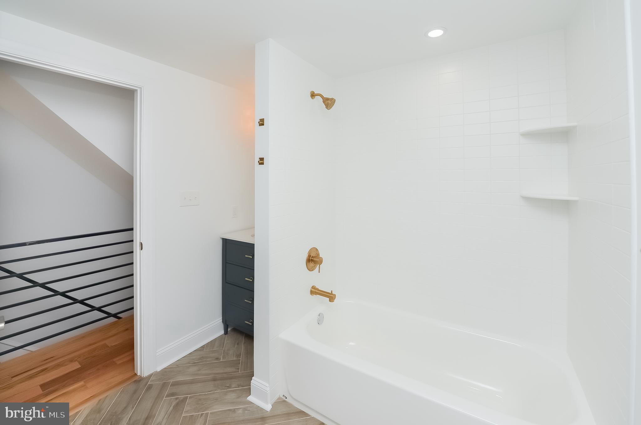 GRADUATE HOSPITAL - Residential