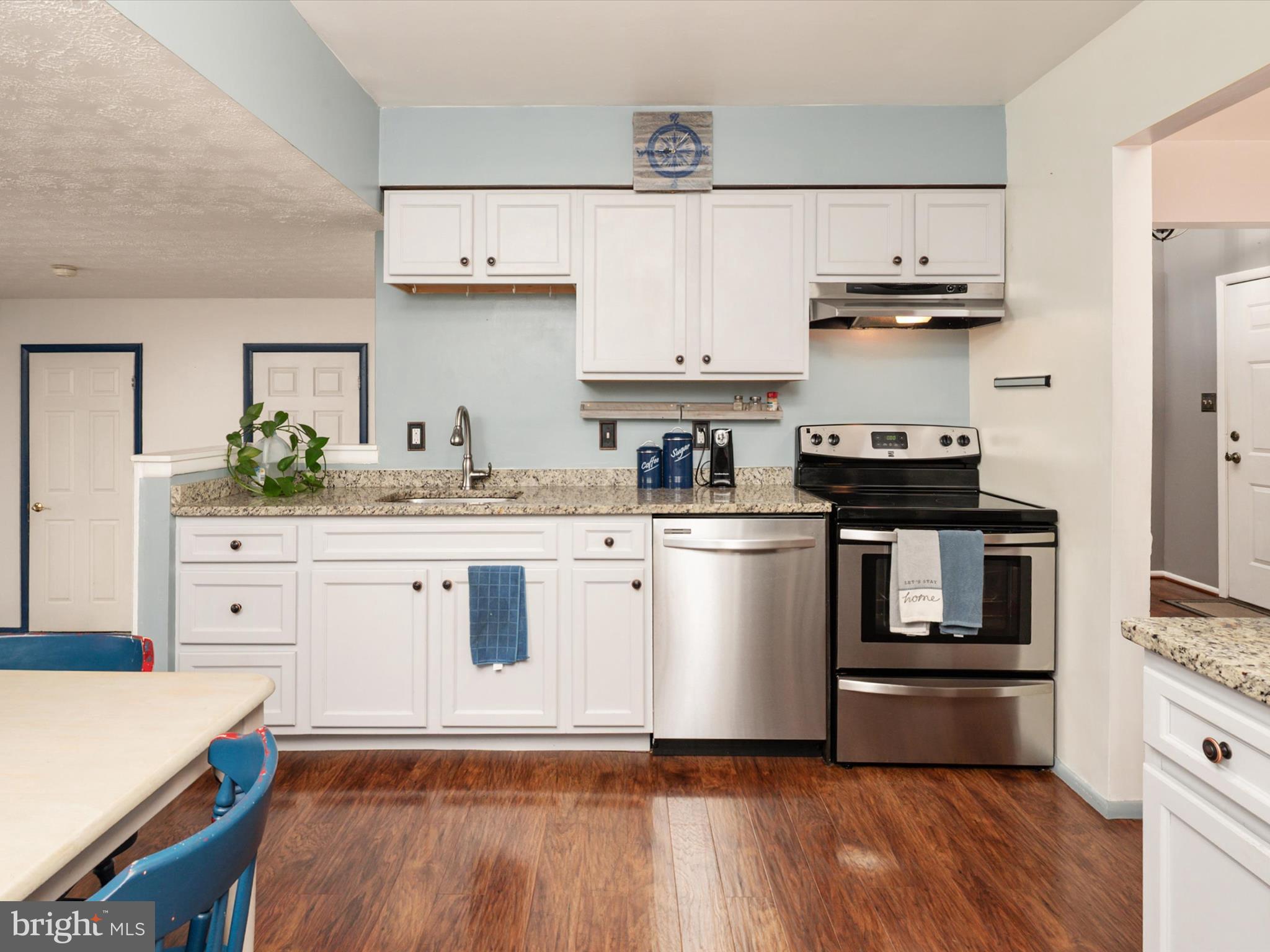 RIVERSIDE - Residential