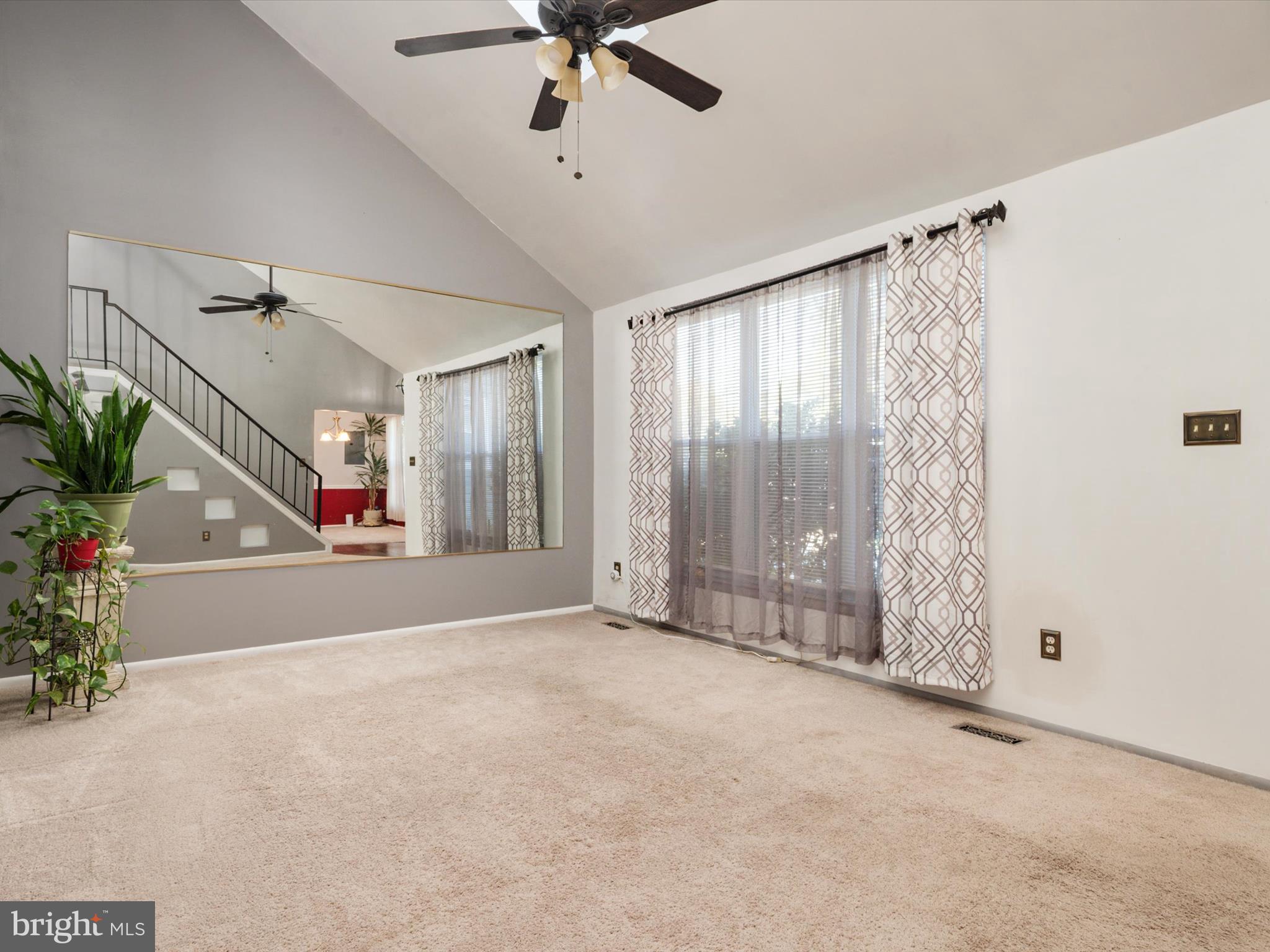 RIVERSIDE - Residential