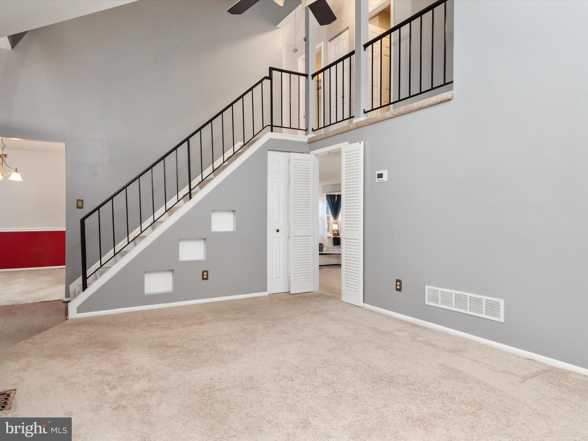 RIVERSIDE - Residential