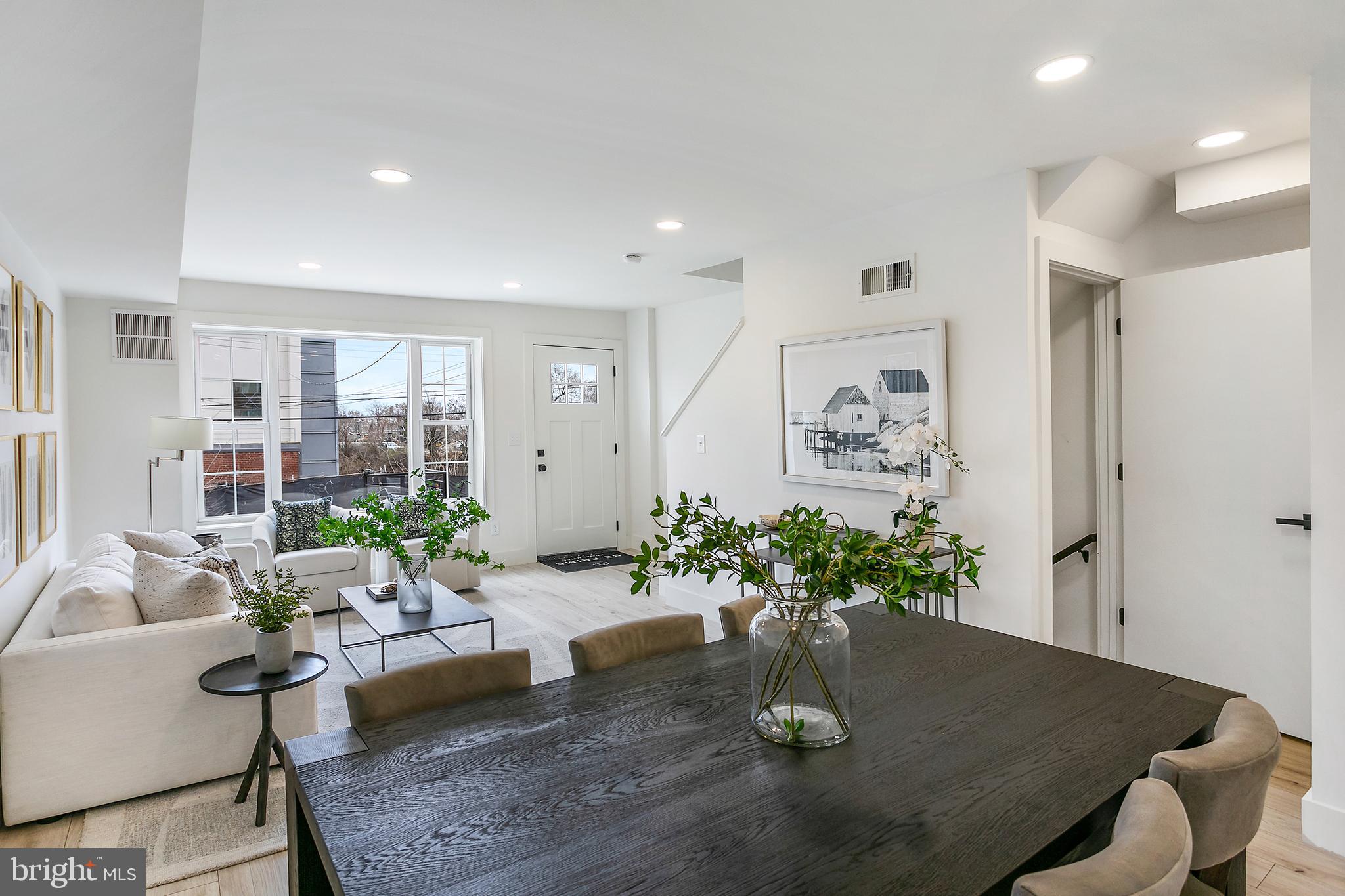 BRENTWOOD - Residential