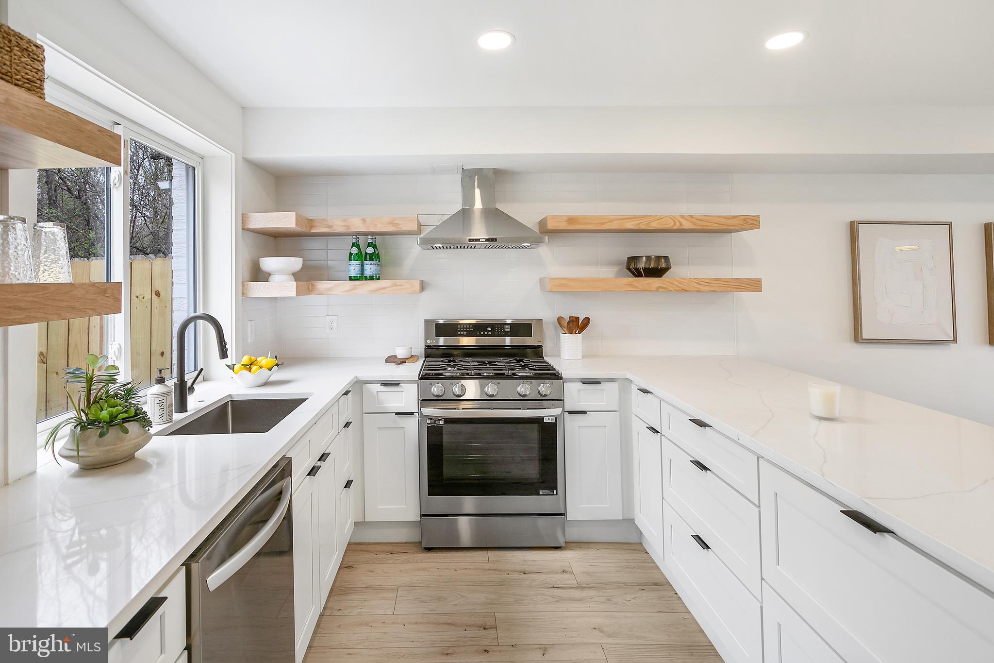 BRENTWOOD - Residential