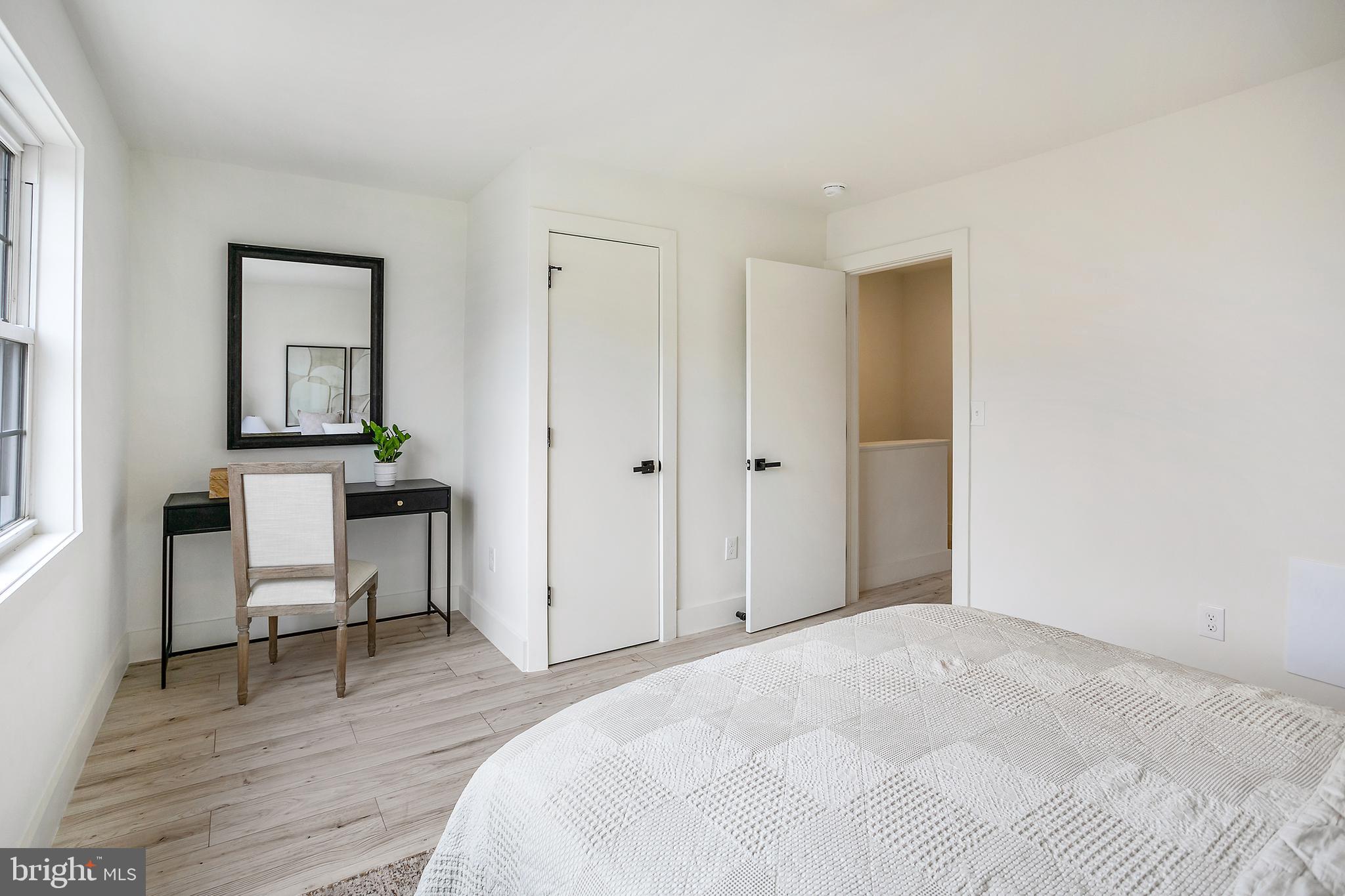 BRENTWOOD - Residential