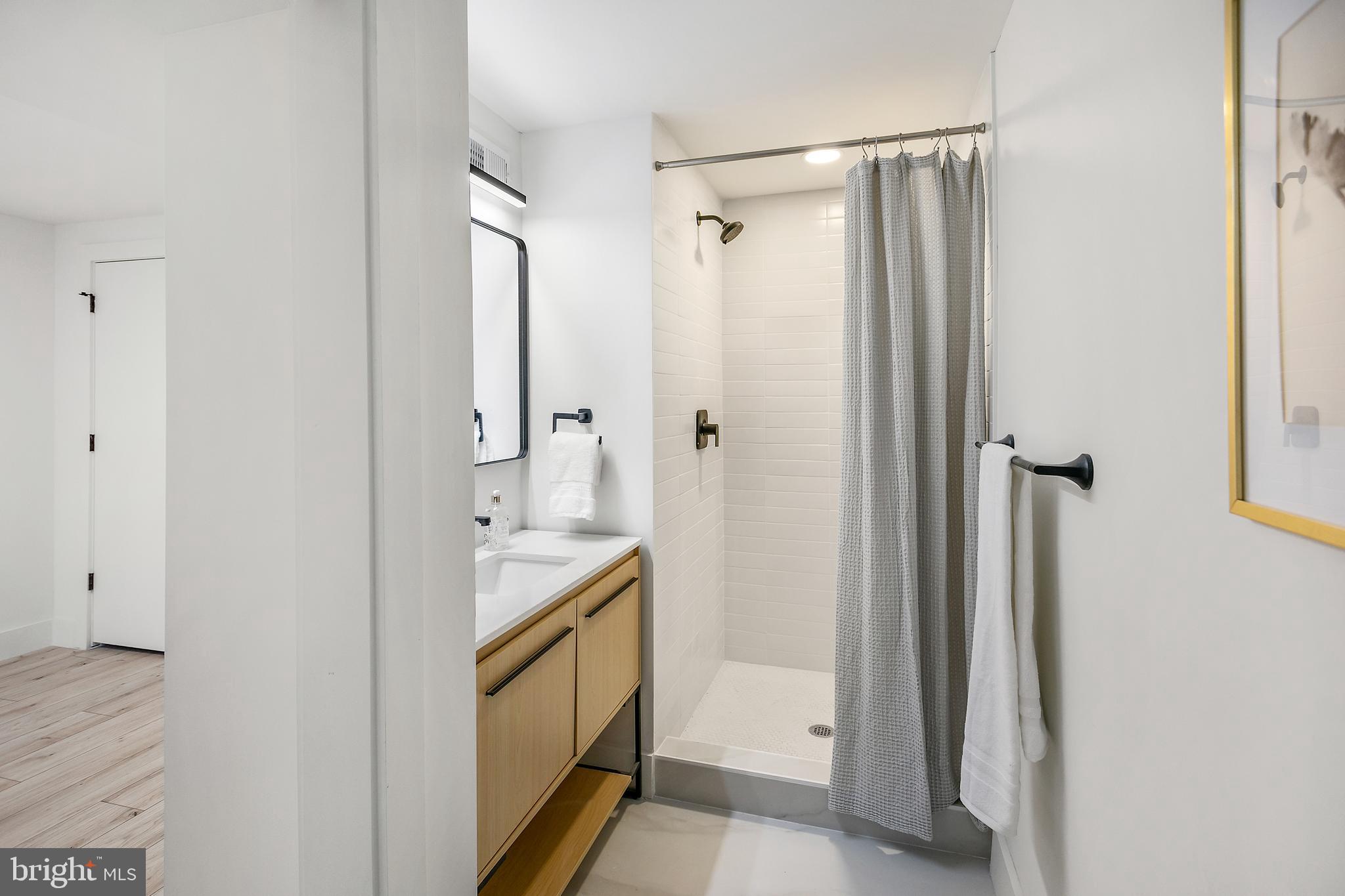 BRENTWOOD - Residential