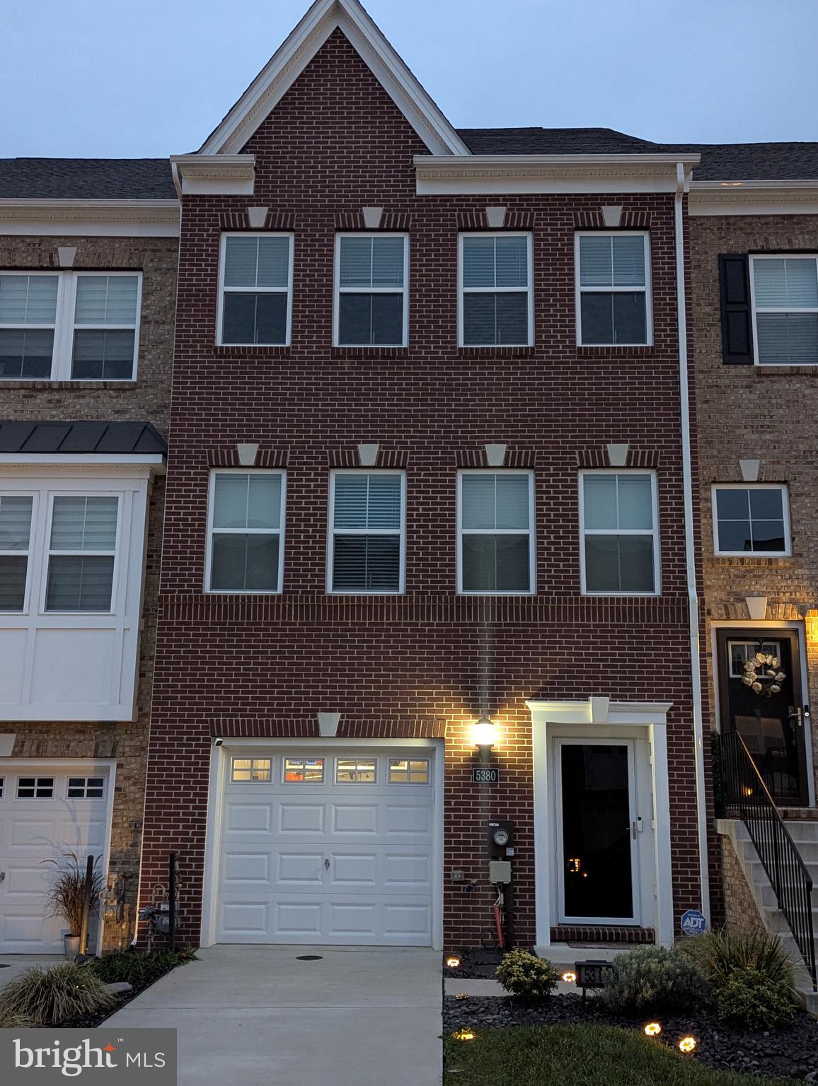 STONEHAVEN - Residential Lease