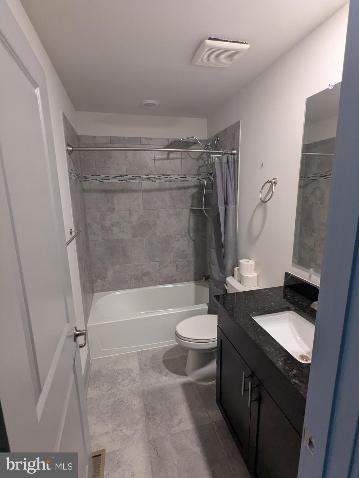 STONEHAVEN - Residential Lease