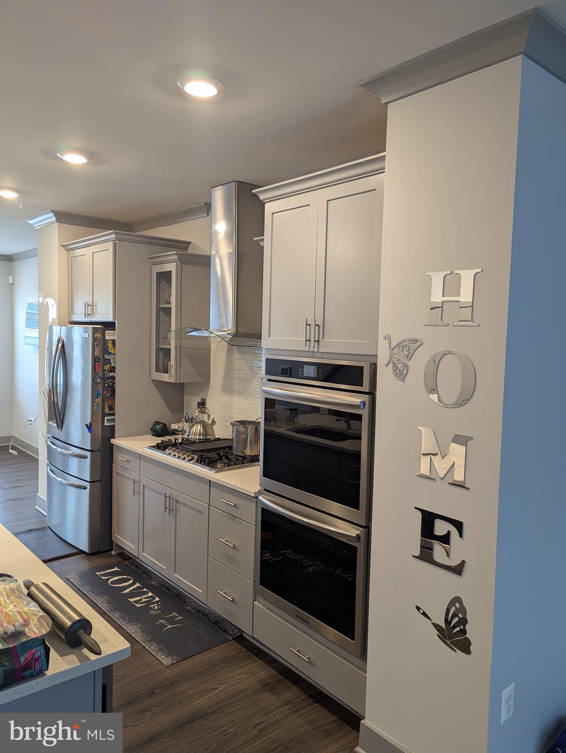 STONEHAVEN - Residential Lease