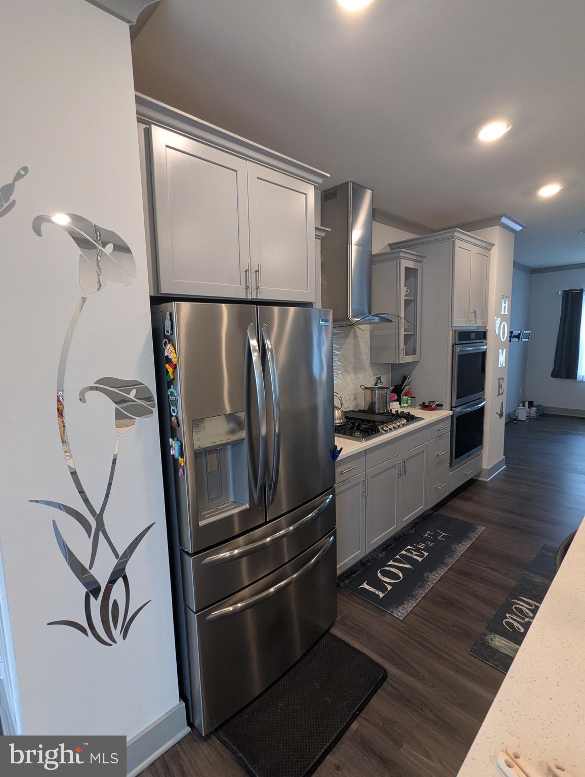 STONEHAVEN - Residential Lease