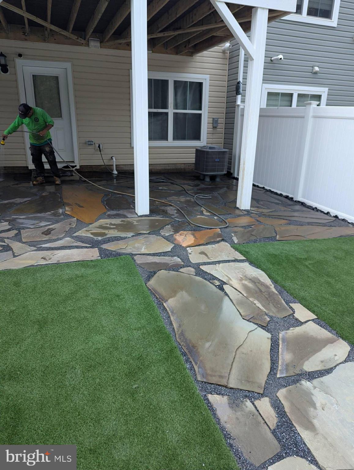 STONEHAVEN - Residential Lease