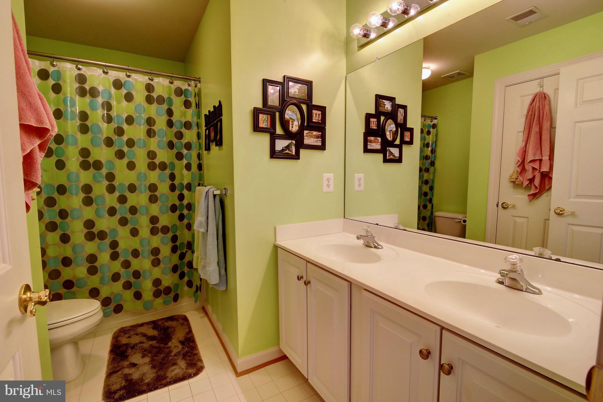 GALYN MANOR - Residential