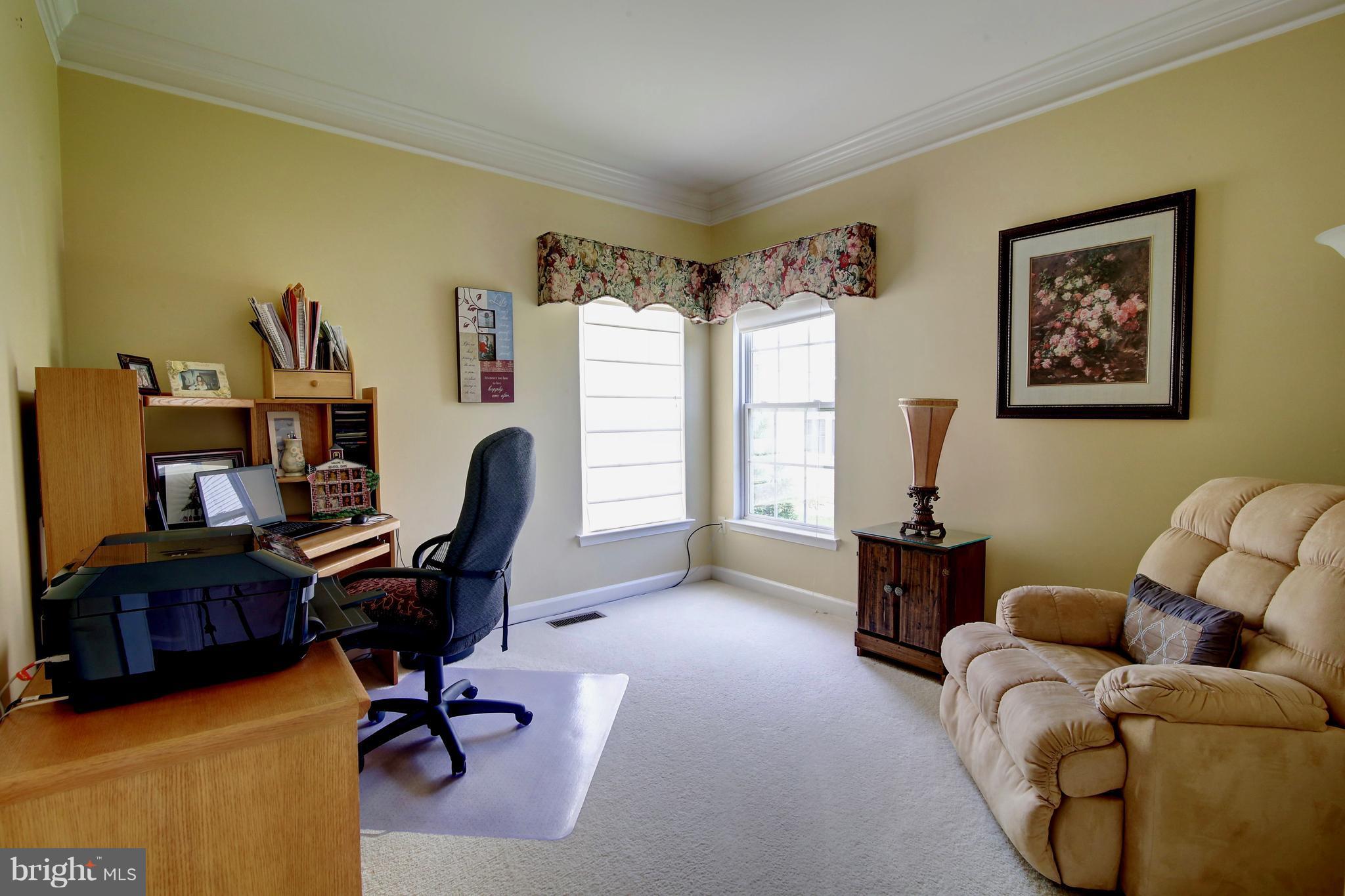 GALYN MANOR - Residential