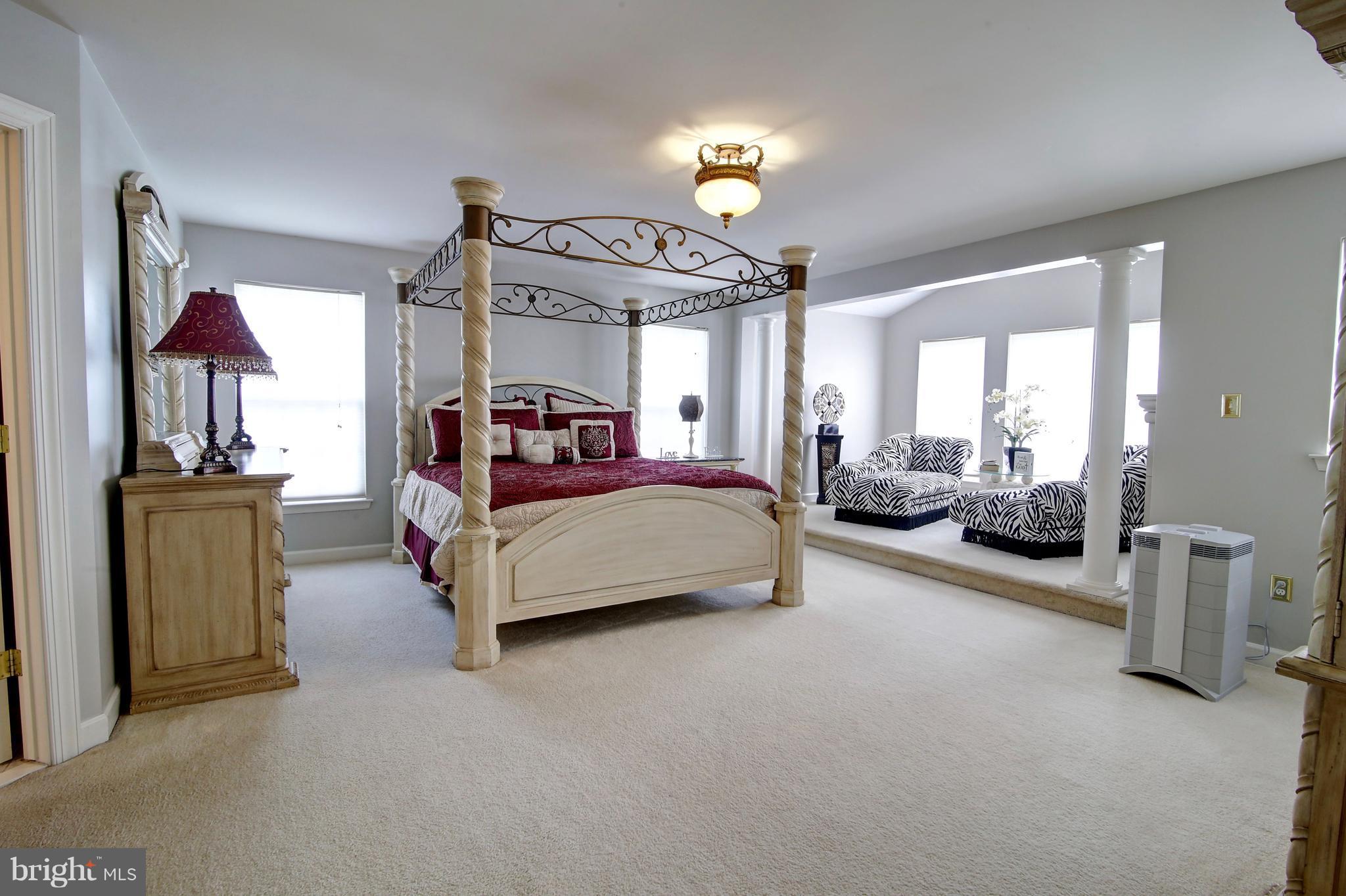 GALYN MANOR - Residential