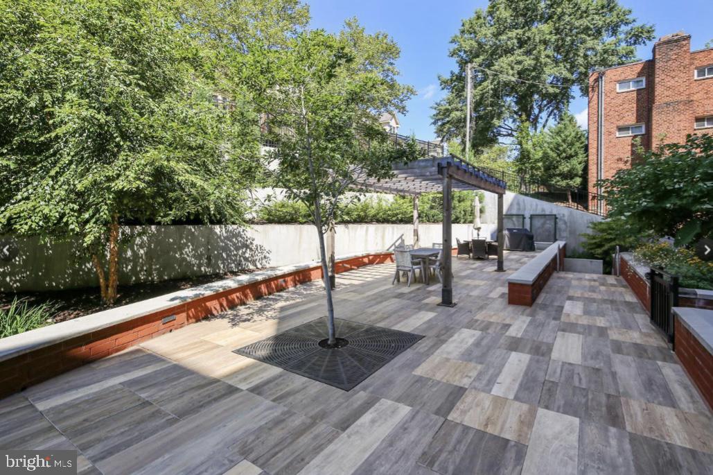 KEY AND NASH - Residential Lease