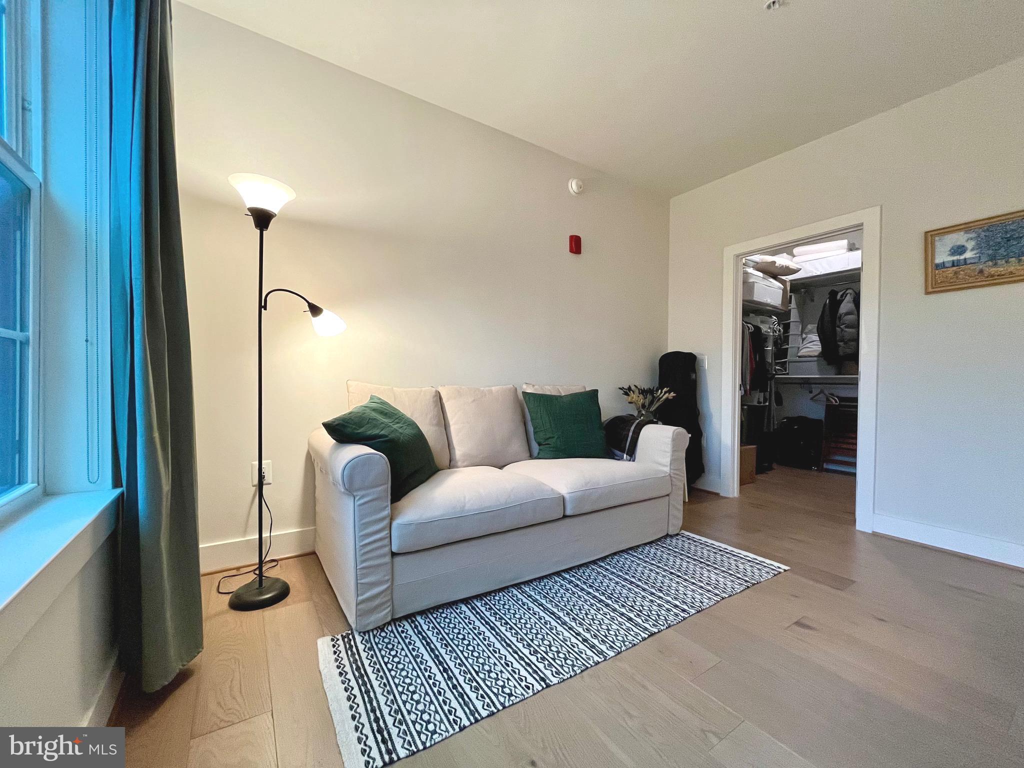 KEY AND NASH - Residential Lease