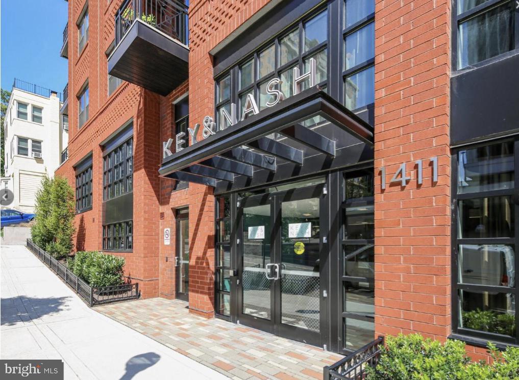 KEY AND NASH - Residential Lease