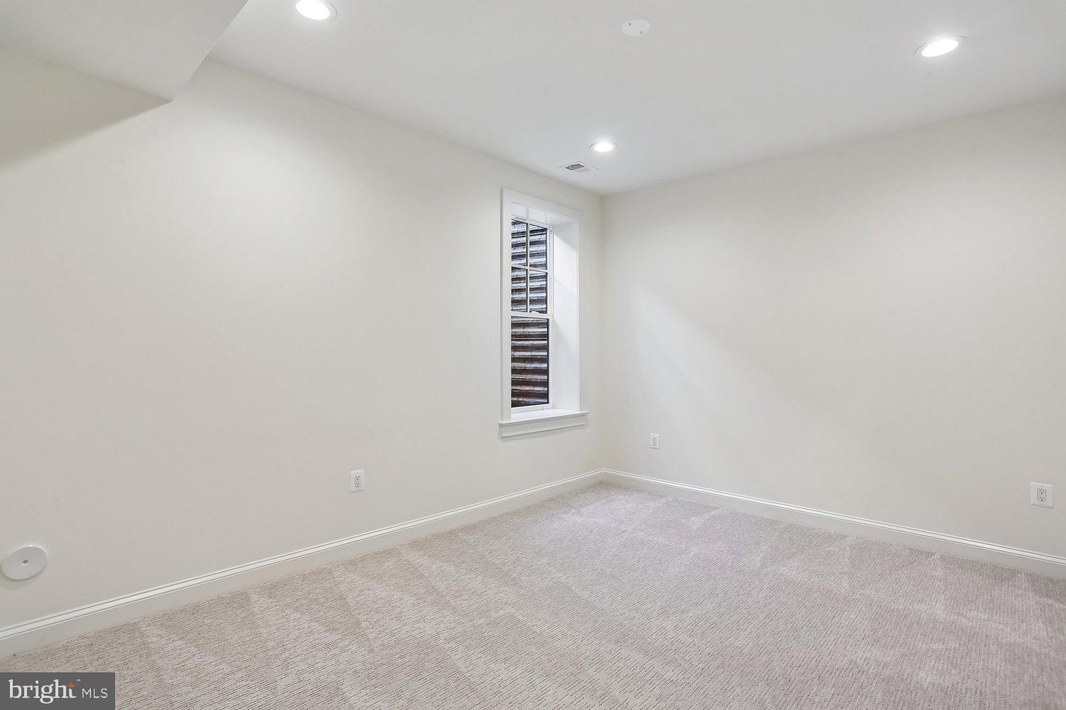 WEST CHEVY CHASE - Residential