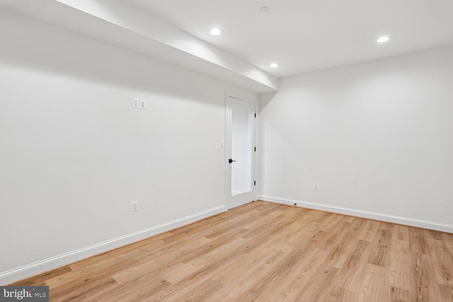 WEST CHEVY CHASE - Residential