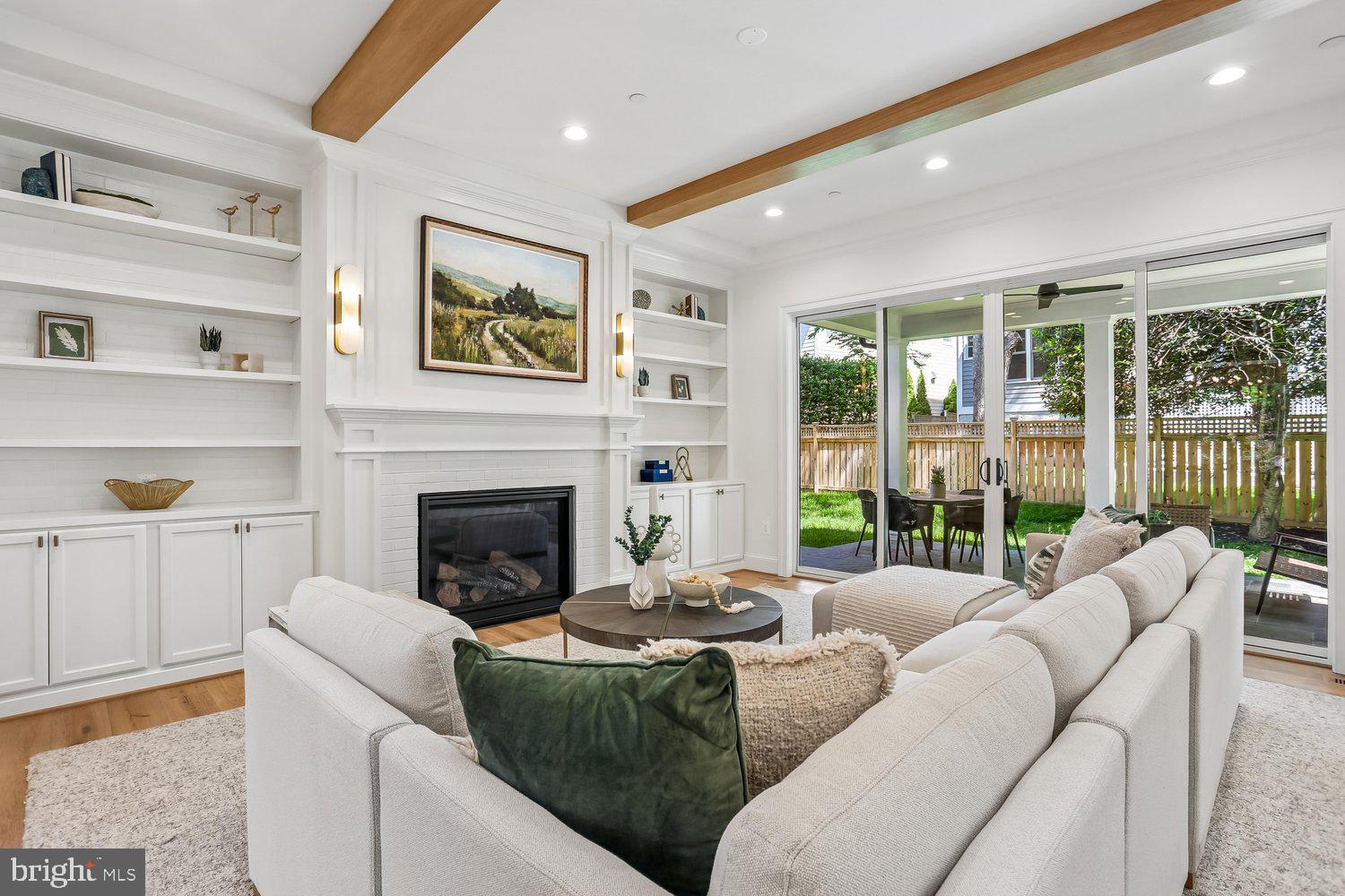 WEST CHEVY CHASE - Residential