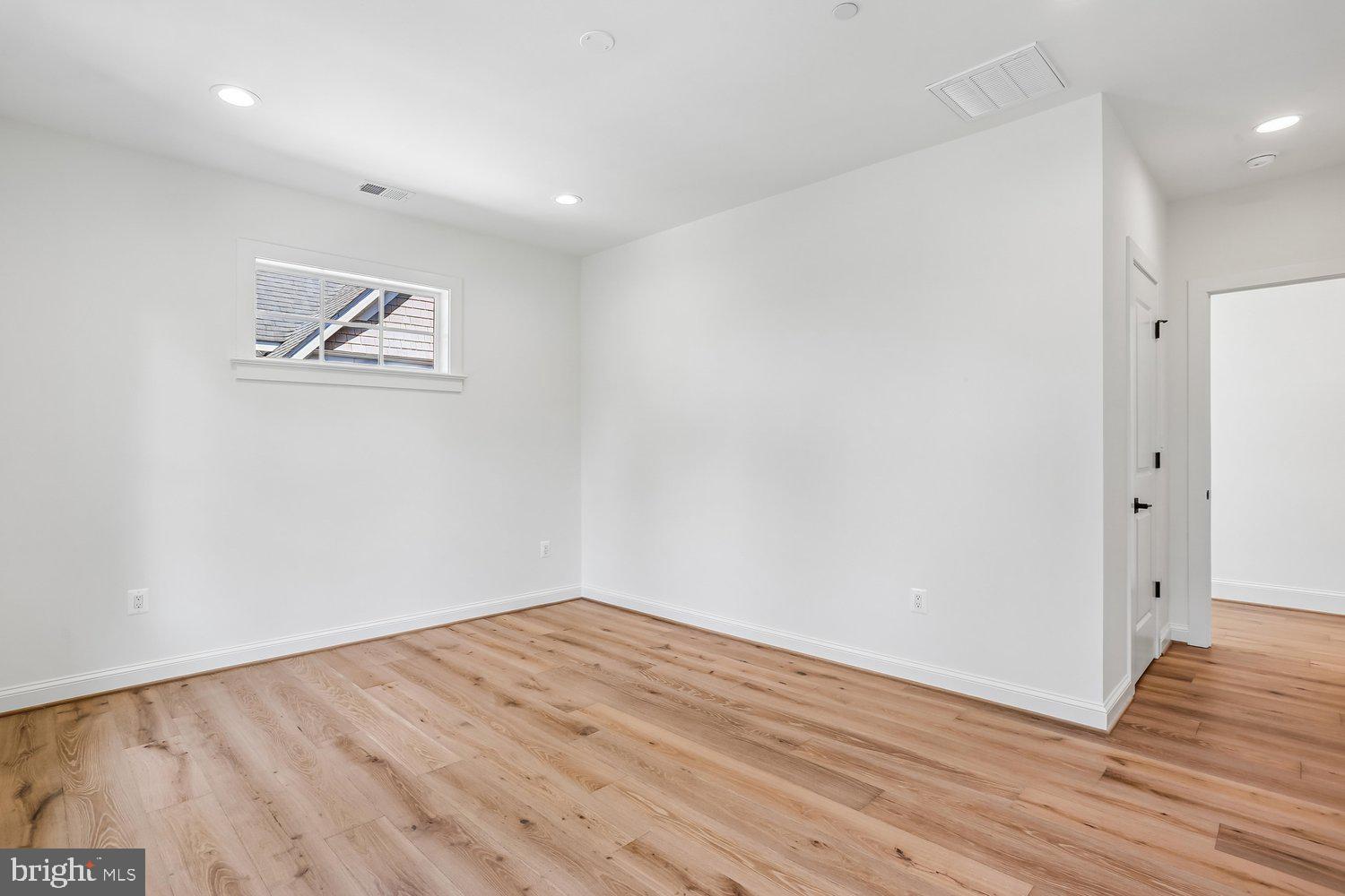 WEST CHEVY CHASE - Residential