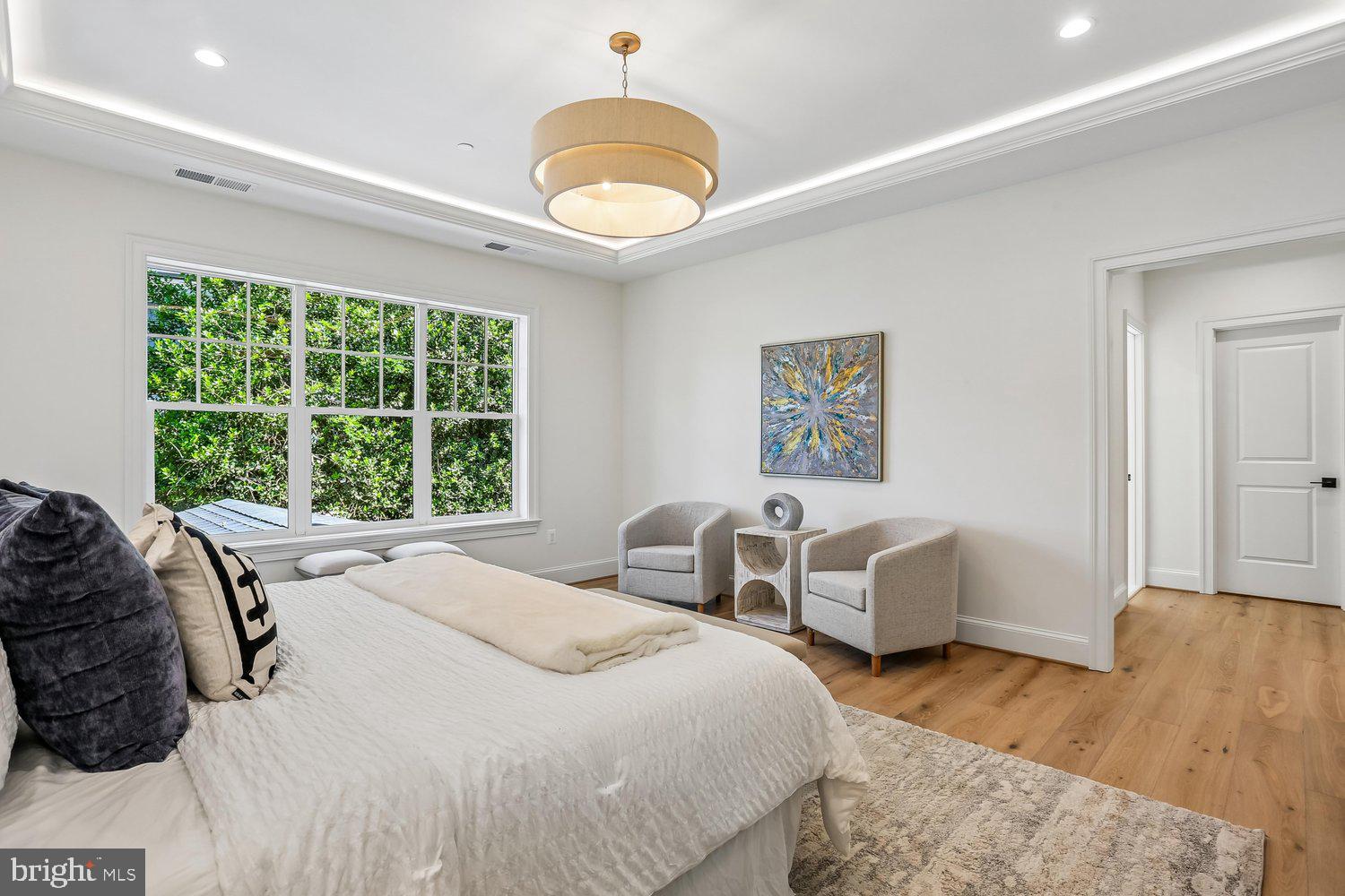 WEST CHEVY CHASE - Residential
