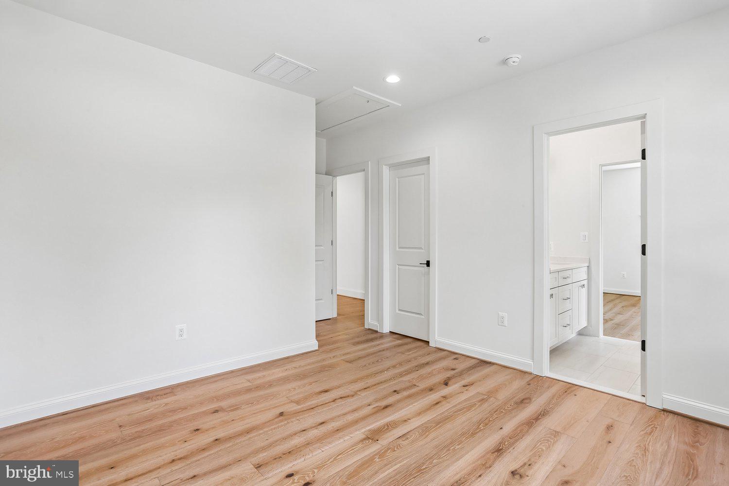 WEST CHEVY CHASE - Residential