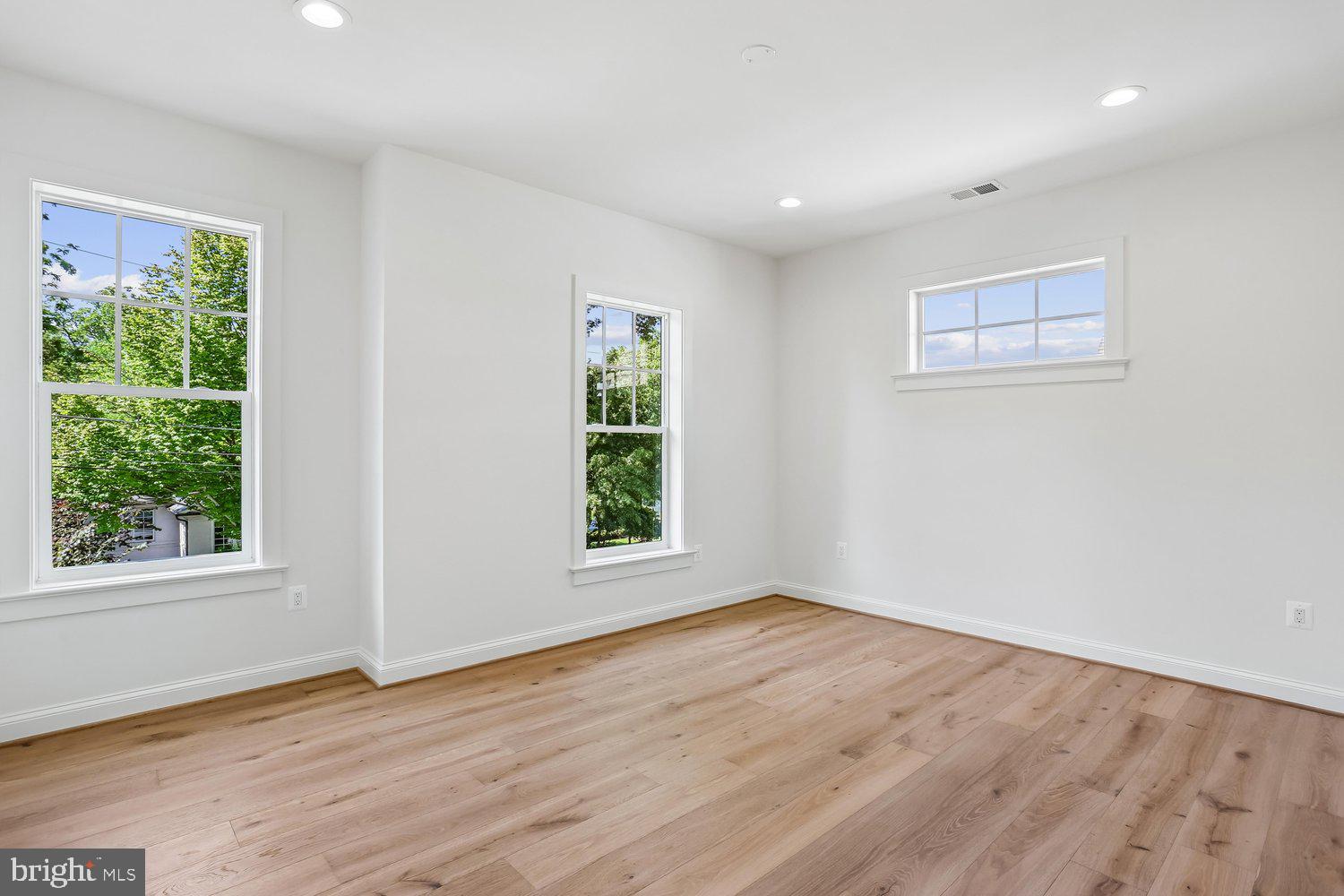 WEST CHEVY CHASE - Residential