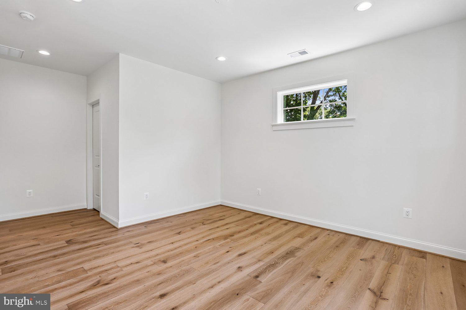 WEST CHEVY CHASE - Residential
