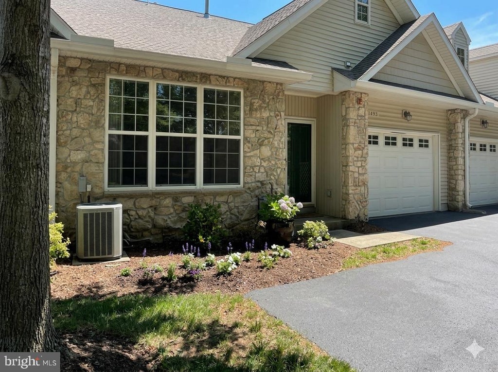 Photo of 1493 Country Club Drive, SPRINGFIELD, PA 19064 (MLS # PADE2116942)