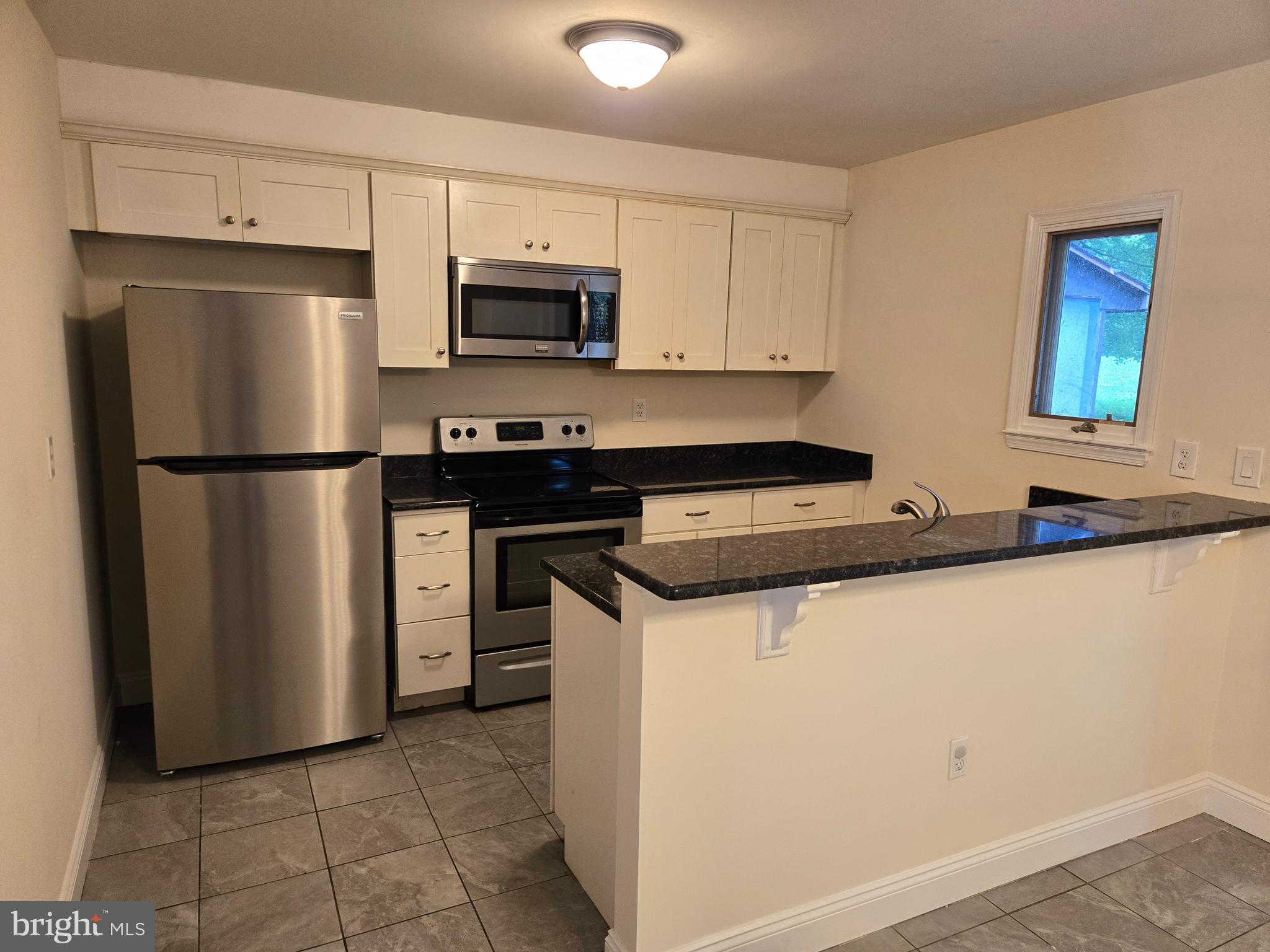 OLDE COLONIAL GREENE - Residential Lease