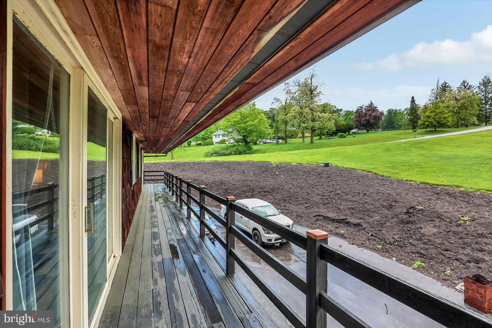 LAUREL TERRACE - Residential