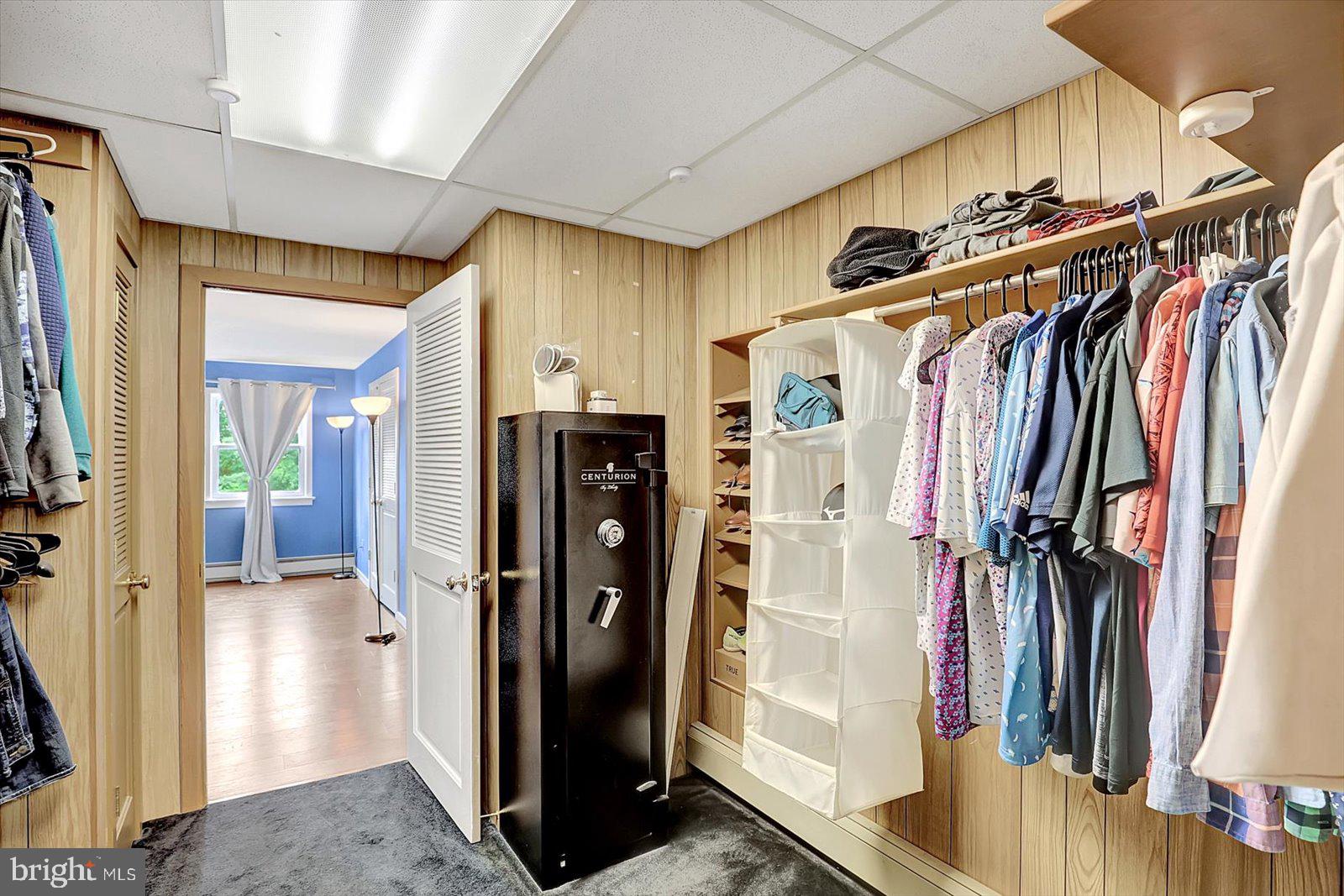 LAUREL TERRACE - Residential