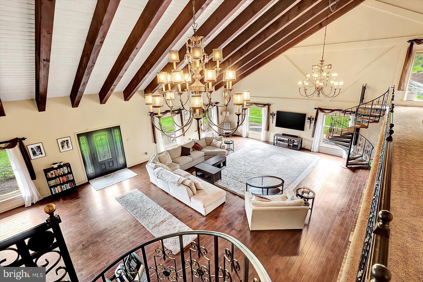 LAUREL TERRACE - Residential