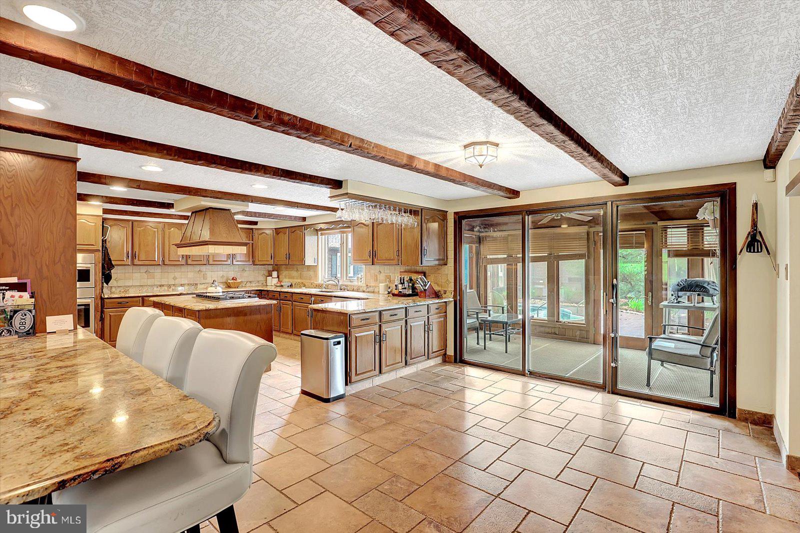 LAUREL TERRACE - Residential