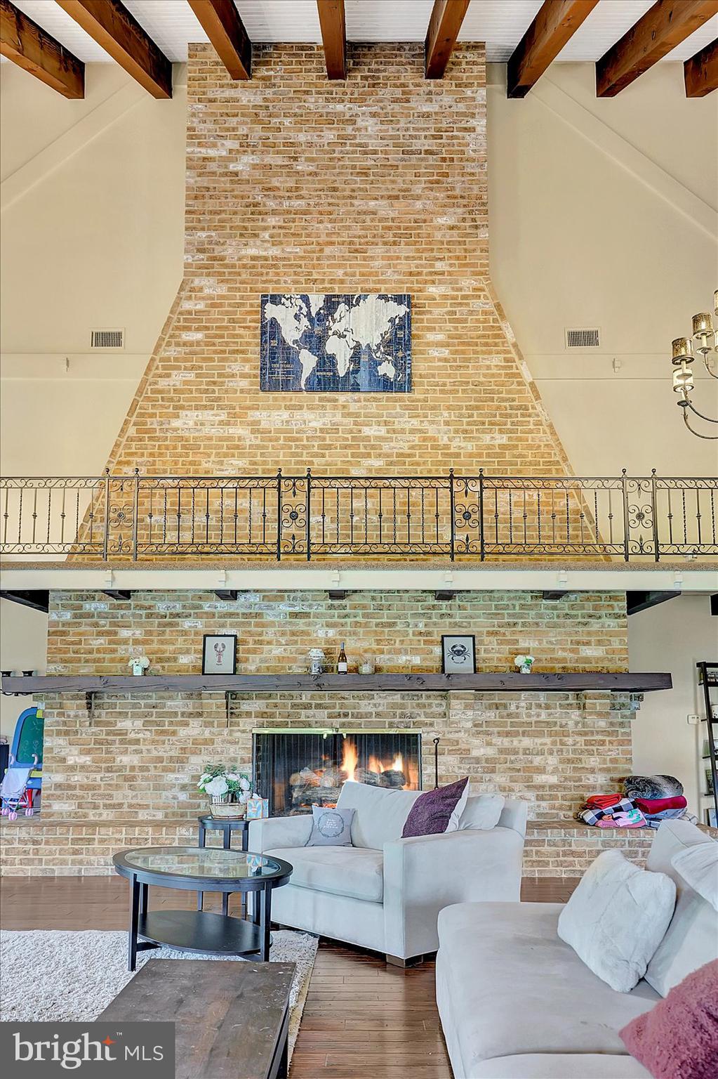 LAUREL TERRACE - Residential