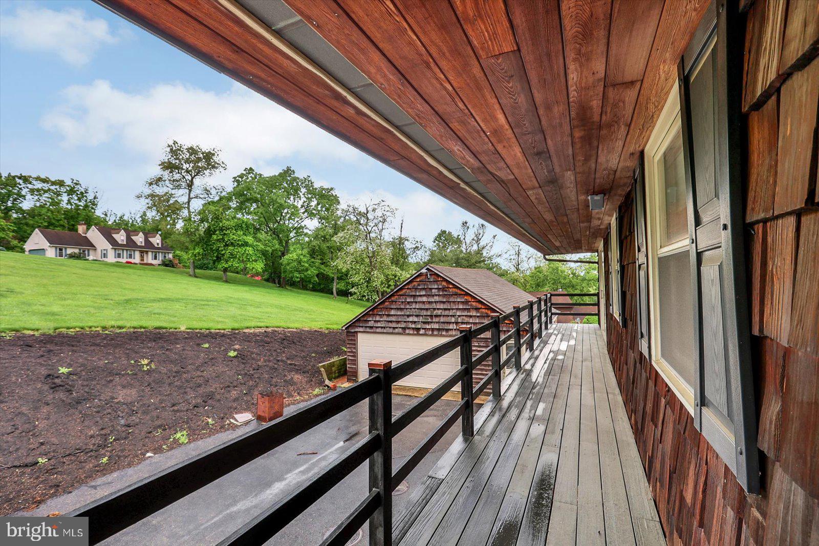 LAUREL TERRACE - Residential