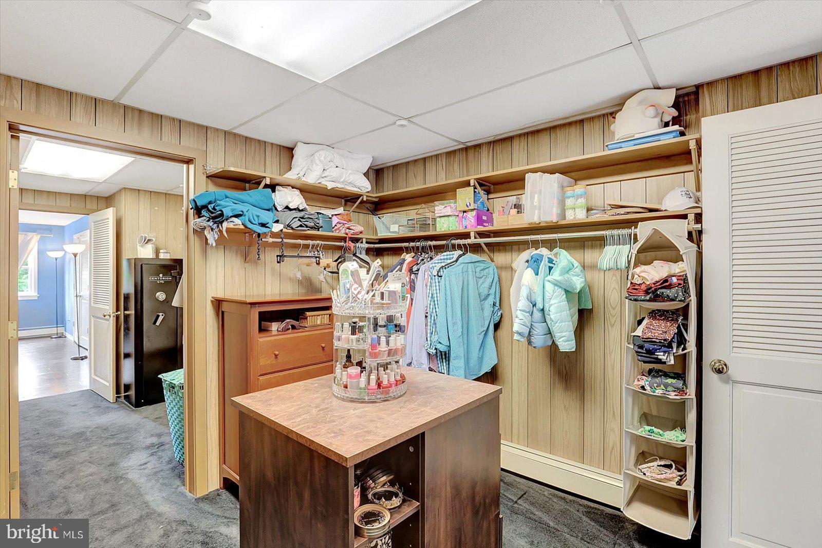 LAUREL TERRACE - Residential