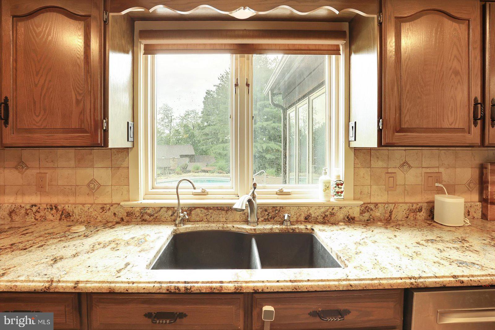 LAUREL TERRACE - Residential