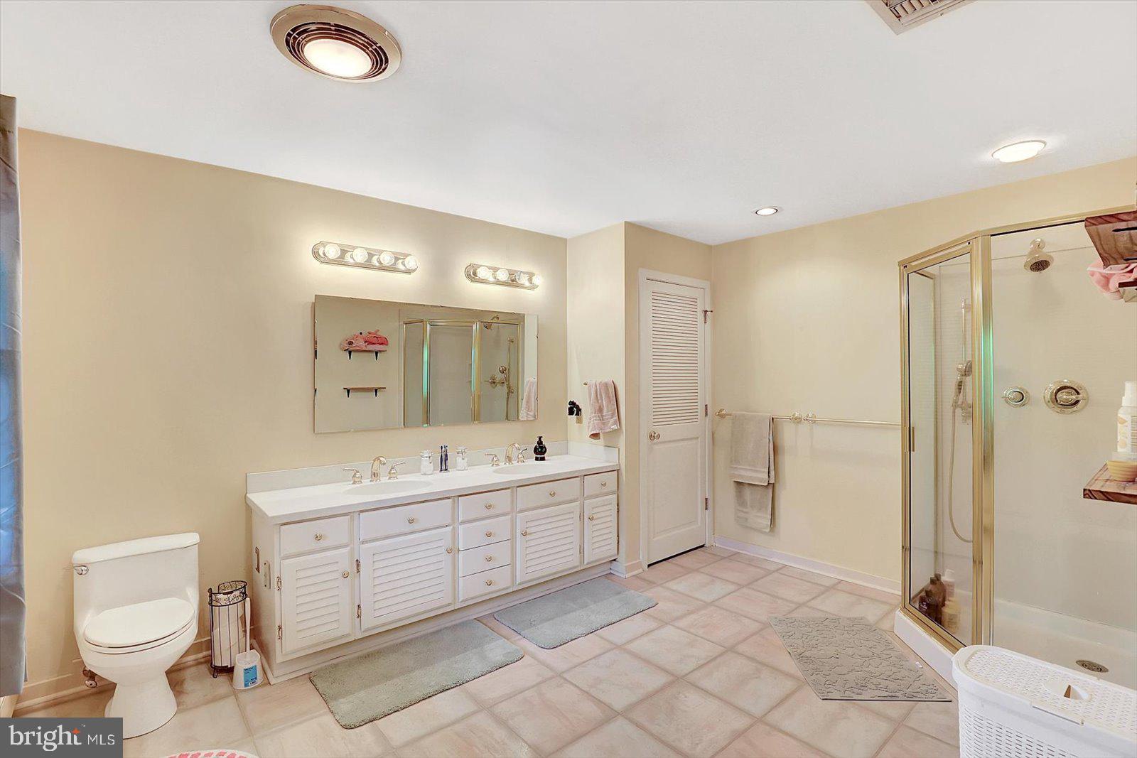 LAUREL TERRACE - Residential