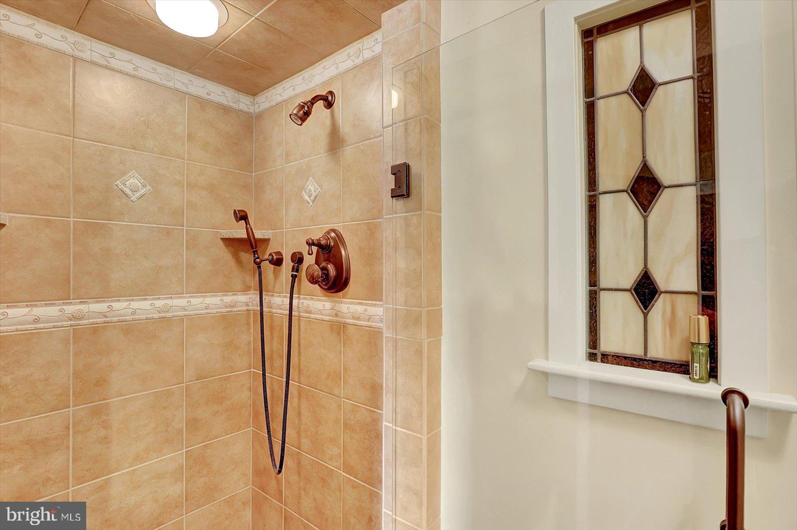 LAUREL TERRACE - Residential