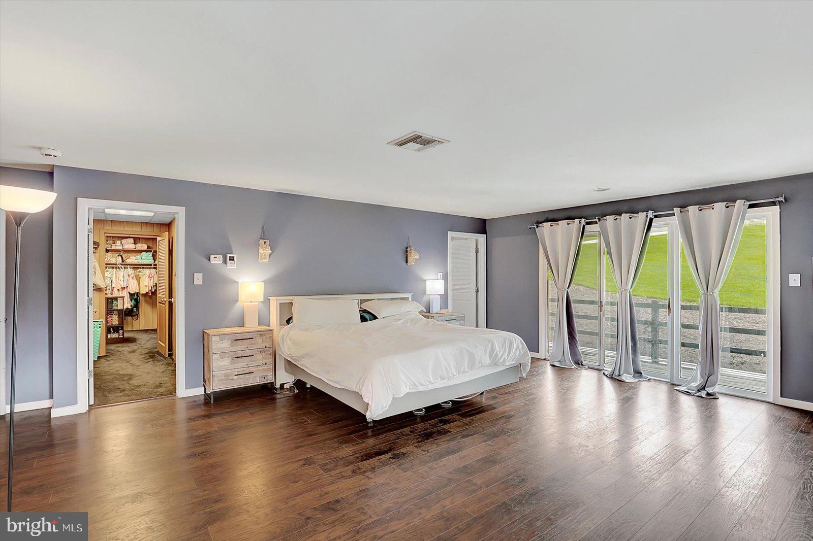 LAUREL TERRACE - Residential