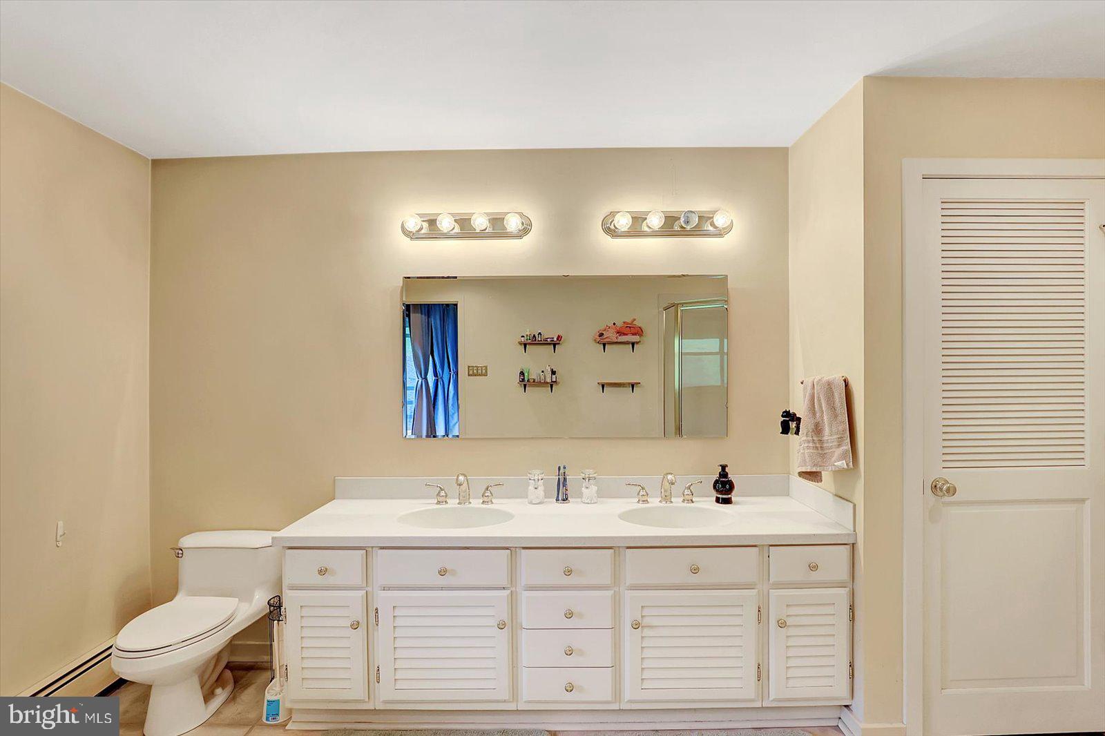 LAUREL TERRACE - Residential