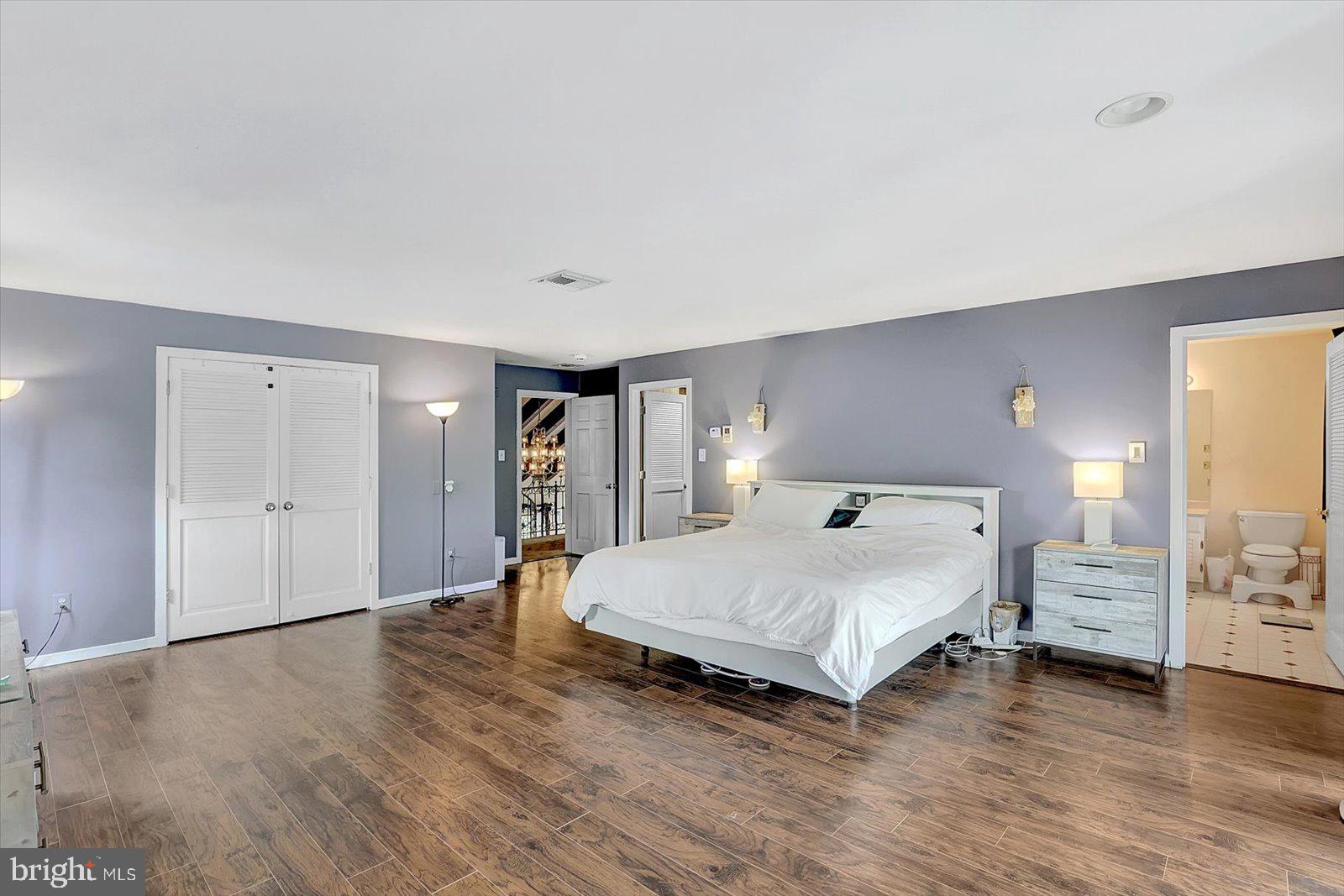 LAUREL TERRACE - Residential